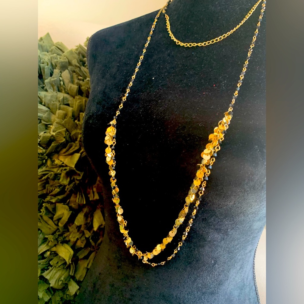 Elegant long necklace